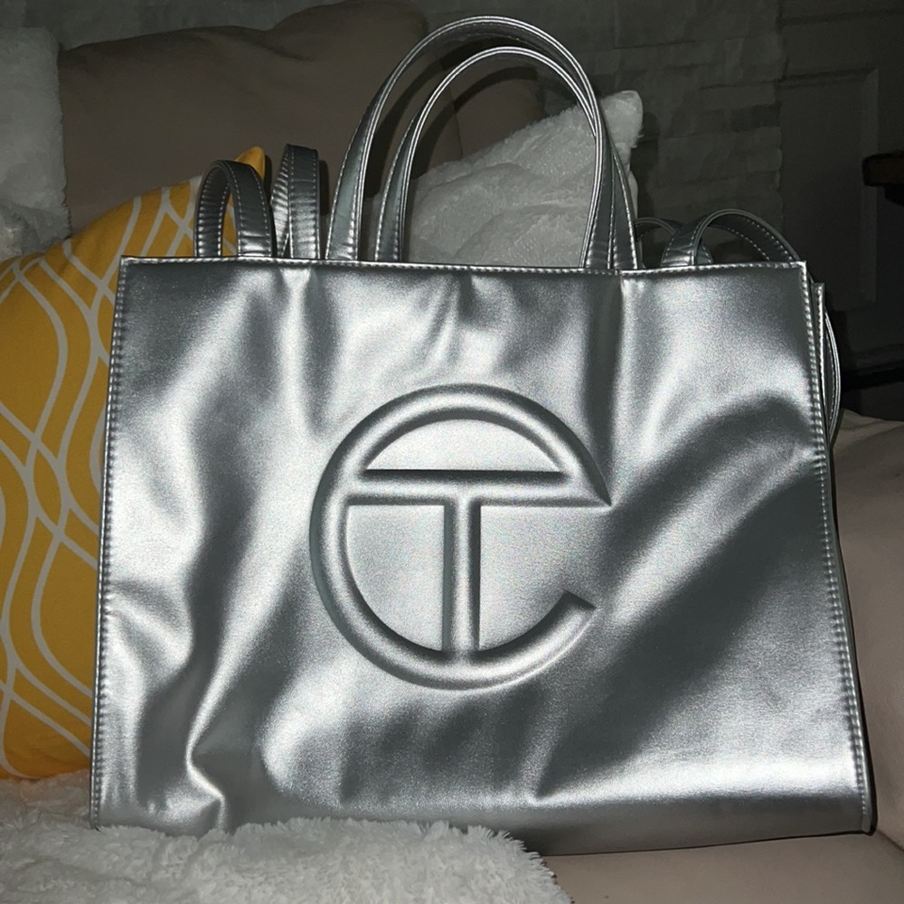 LARGE SILVER TELFAR SHOPPING BAG (AUTHENTIC)